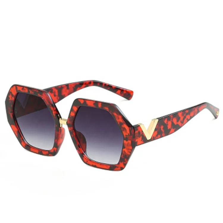 Vintage Hexagon Women Men Sunglasses Gradient Geometric PC Frame Metal Decoration Legs Eyewear, Show on the photo
Vintage Hexagon Women Men Sunglasses Gradient Geometric PC Frame Metal Decoration Legs Eyewear, Show on the photo