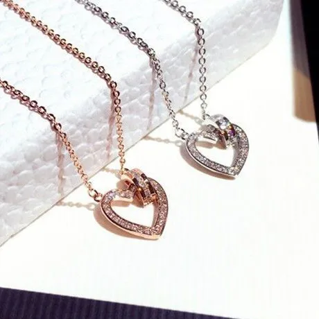 New Fashion Short Necklaces For Women Pendant Necklaces Hollow Heart-shaped Rhinestone Clavicle Chain Necklace
New Fashion Short Necklaces For Women Pendant Necklaces Hollow Heart-shaped Rhinestone Clavicle Chain Necklace