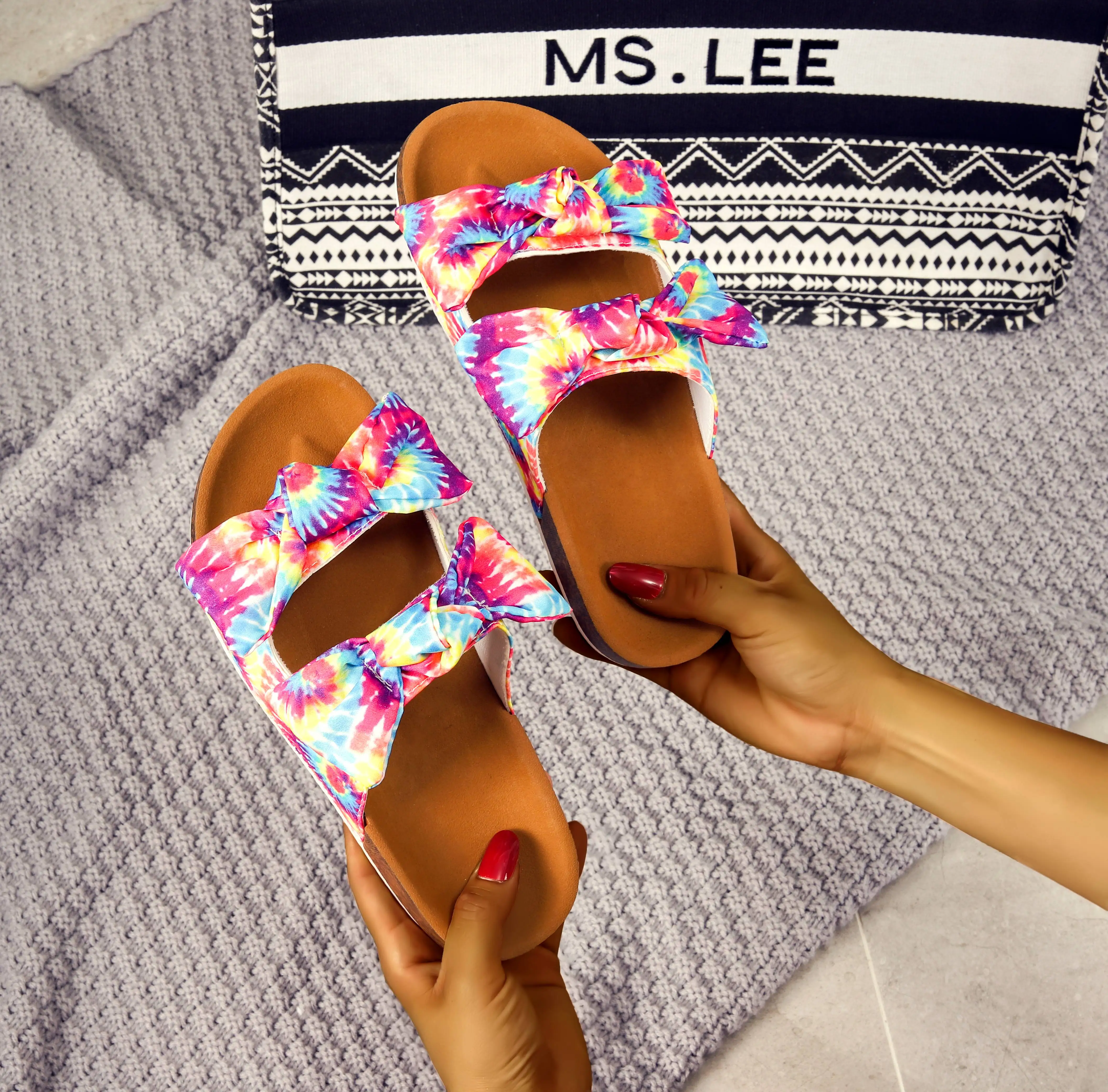 FASHION DOUBLE STRAPS WOMEN SLIPPERS WITH BOWKNOT SUMMER SlIDES WITH FLORAL BOW DUAL STRAPS OUTDOOR BEACH SLIPPERS, Pink,blue
FASHION DOUBLE STRAPS WOMEN SLIPPERS WITH BOWKNOT SUMMER SlIDES WITH FLORAL BOW DUAL STRAPS OUTDOOR BEACH SLIPPERS, Pink,blue