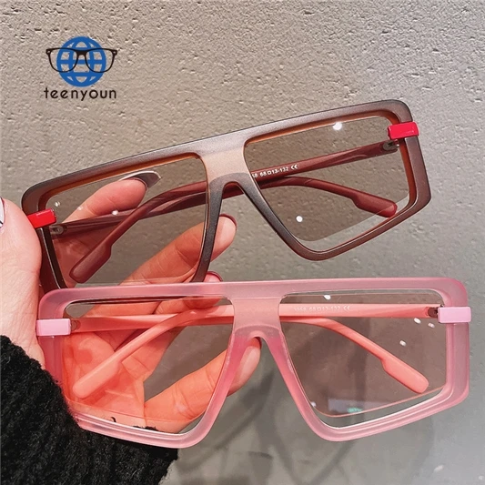 Teenyoun Vintage Candy Color Plastic Punk Pink Oversized Luxury Sunglasses 2023 New Women Custom Fashion Hollow Transparent
Teenyoun Vintage Candy Color Plastic Punk Pink Oversized Luxury Sunglasses 2023 New Women Custom Fashion Hollow Transparent