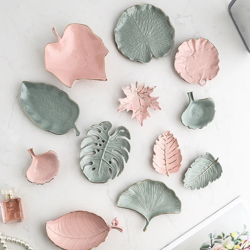 Nordic Leaf Jewelry Plate Ring Earring Necklace Storage Ceramic Plate Gold Plated Jewelry, As pictures show
Nordic Leaf Jewelry Plate Ring Earring Necklace Storage Ceramic Plate Gold Plated Jewelry, As pictures show