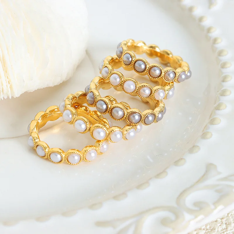 

Elegant Mini Pearls Ring Full Inlaid Grey White Shell Pearls Gold Plated Pearl Ring Designs