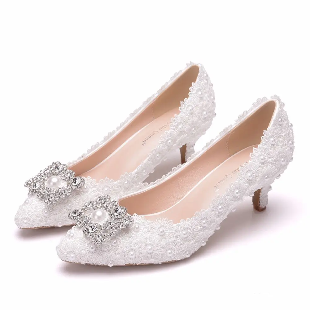 Luxury Middle Kitten Heel Pointed Toe Plus Size Rhinestones buckle White Lace Pumps Shoes Thin Heel Women Bridal Wedding Shoes
Luxury Middle Kitten Heel Pointed Toe Plus Size Rhinestones buckle White Lace Pumps Shoes Thin Heel Women Bridal Wedding Shoes