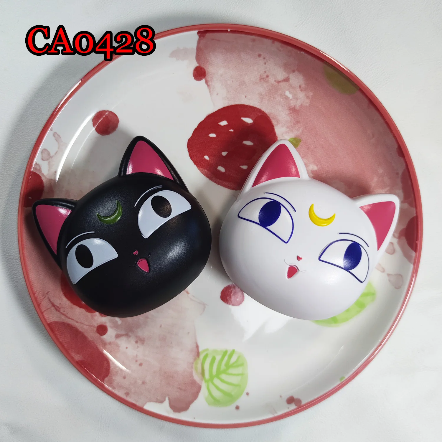 Japanese cartoon sailor moon contact lens case Portable black and white cat luna 3D cat Travel Box CA0428
Japanese cartoon sailor moon contact lens case Portable black and white cat luna 3D cat Travel Box CA0428