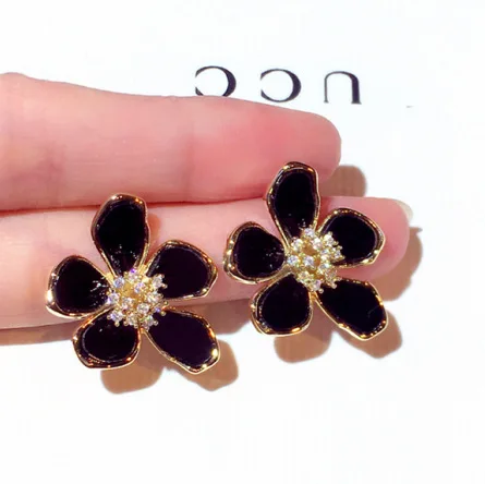 New Korea Big Flower Luxury Earrings with Zircon for Women Engagement Wedding Birthday Gift for Ladies, Picture shows
New Korea Big Flower Luxury Earrings with Zircon for Women Engagement Wedding Birthday Gift for Ladies, Picture shows