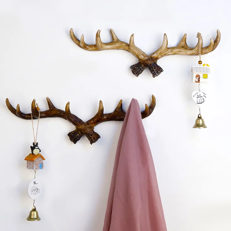 American style retro antler decoration wall hanging coat rack creative clothing store entrance wall decoration wall key hook
American style retro antler decoration wall hanging coat rack creative clothing store entrance wall decoration wall key hook