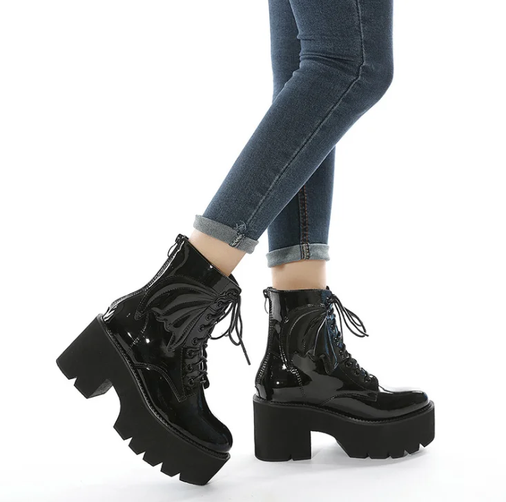 Fashion Plus size Motorcycle Boots Platform Heels Casual Shoes Ladies Autumn Gothic Wings Hot sale wholesale women's boots, Black
Fashion Plus size Motorcycle Boots Platform Heels Casual Shoes Ladies Autumn Gothic Wings Hot sale wholesale women's boots, Black