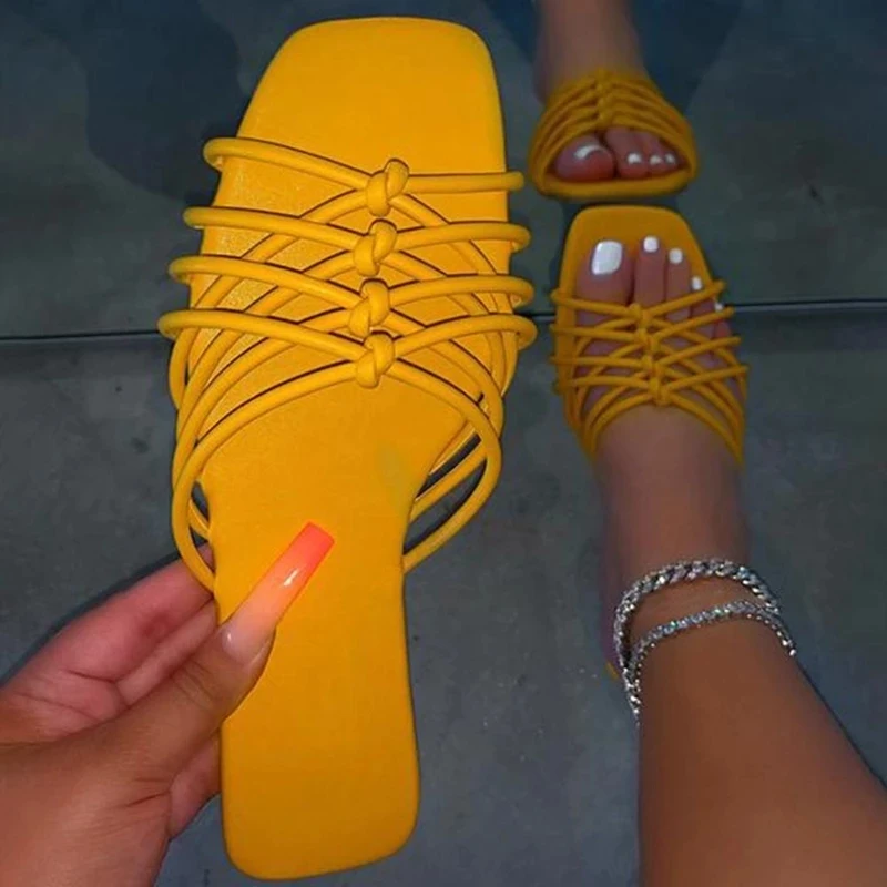 Fashion solid color all-match hollow cross reticulated font large size outdoor open-toed beach Women slippers, 3 colors
Fashion solid color all-match hollow cross reticulated font large size outdoor open-toed beach Women slippers, 3 colors