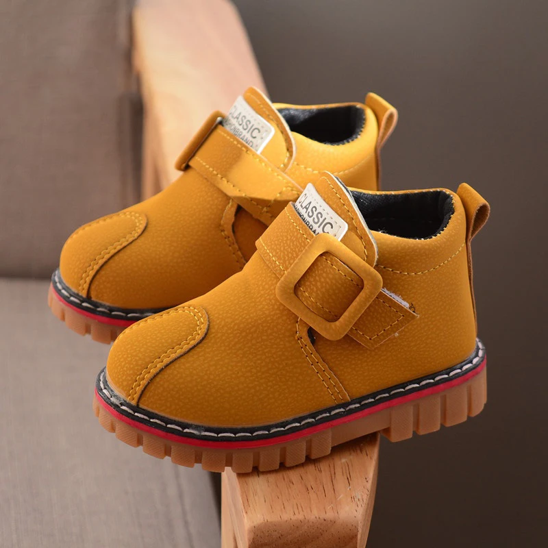 High Quality Children's Boots Rubber Outsole Soft Comfortable Spring Autumn Shoes for Boys and Girls, Black grey yellow
High Quality Children's Boots Rubber Outsole Soft Comfortable Spring Autumn Shoes for Boys and Girls, Black grey yellow