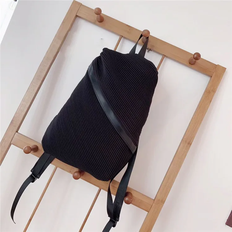 #RTS1007- 2020 New design fashion fancy foldable designer woman pu leather backpack wholesale soft polyester woman backpack bag, Black, various color available
#RTS1007- 2020 New design fashion fancy foldable designer woman pu leather backpack wholesale soft polyester woman backpack bag, Black, various color available