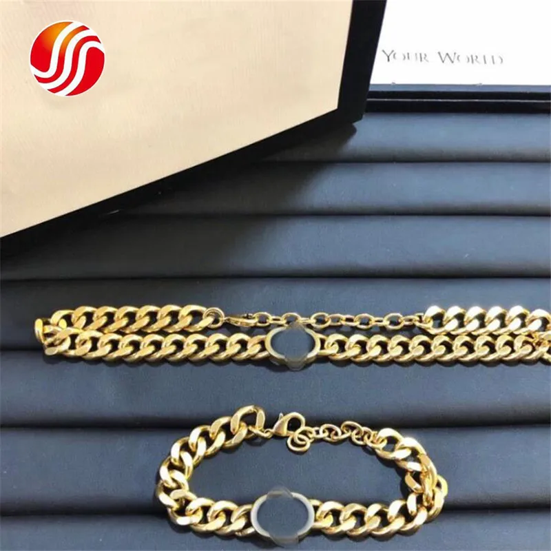 Retro Letter Designer Men Women Hip Hop Bracelets Outdoor Street Copper Necklaces Jewelry
Retro Letter Designer Men Women Hip Hop Bracelets Outdoor Street Copper Necklaces Jewelry