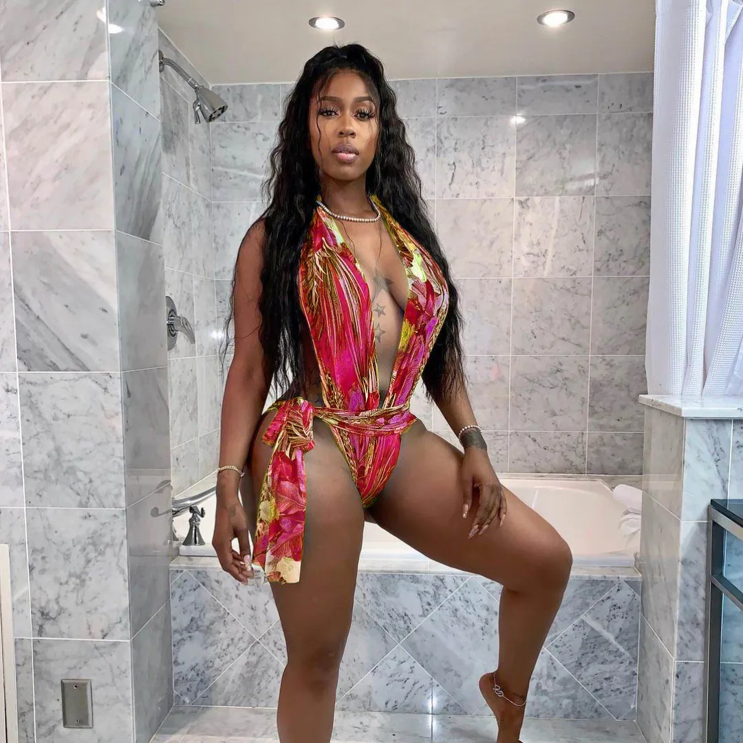 Summer 2021 Swimwear Digital Print One Piece Swimsuit Sexy Bikini Fashion Beach Wear -ZR, Red,green,light blue
Summer 2021 Swimwear Digital Print One Piece Swimsuit Sexy Bikini Fashion Beach Wear -ZR, Red,green,light blue