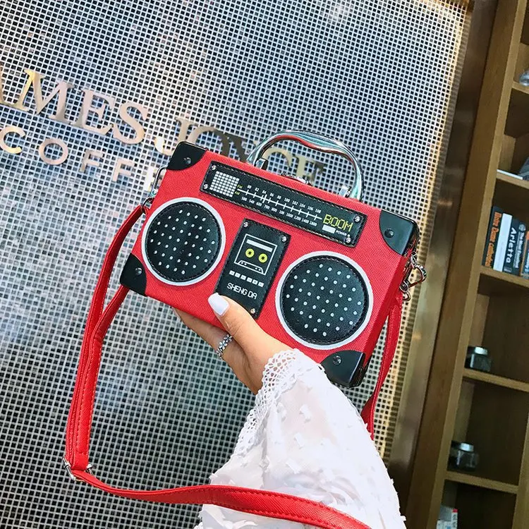 Wholesale Trendy Lady American Shoulder Bag 2021 Square Box Purse Unique Radio Bag For Women Girls, 3 colors
Wholesale Trendy Lady American Shoulder Bag 2021 Square Box Purse Unique Radio Bag For Women Girls, 3 colors