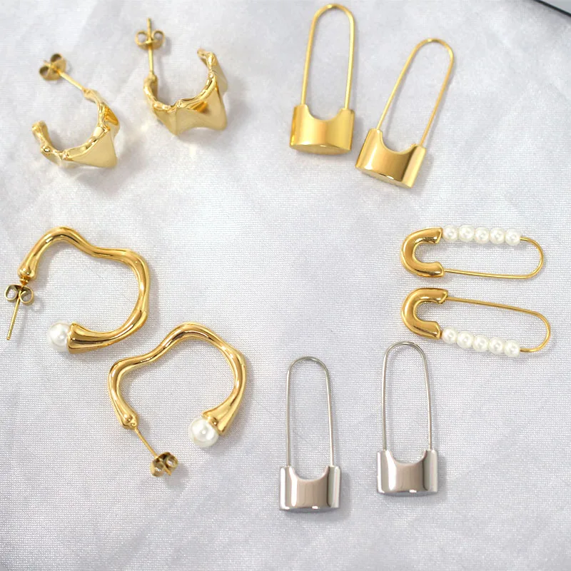 Korean Earrings Pearl Zircon Women Special Pin New Design Ins Girl Exaggerate 18K Gold Lock Earring, Gold color
Korean Earrings Pearl Zircon Women Special Pin New Design Ins Girl Exaggerate 18K Gold Lock Earring, Gold color