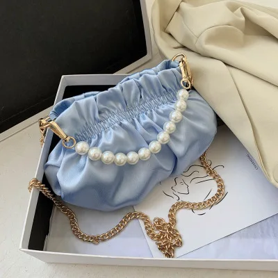 2020 new fashion bucket shape women handbag with pearl chian sling crossbody shoulder bag silk cloud mini fresh color bag, Black ,light blue ,brown ,pink ,blue
2020 new fashion bucket shape women handbag with pearl chian sling crossbody shoulder bag silk cloud mini fresh color bag, Black ,light blue ,brown ,pink ,blue