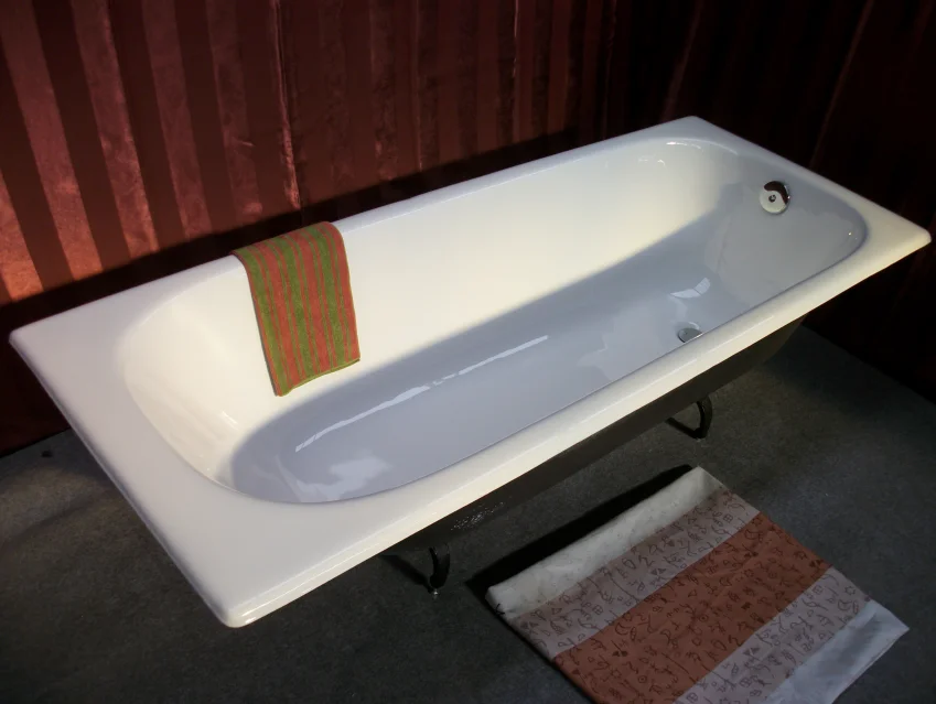 inset cast iron bathtub.png