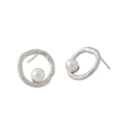 Korea New Design Geometric Pearl Circle Stud Earrings 925 Sterling Silver Irregular Circle Earrings, As picture show
Korea New Design Geometric Pearl Circle Stud Earrings 925 Sterling Silver Irregular Circle Earrings, As picture show