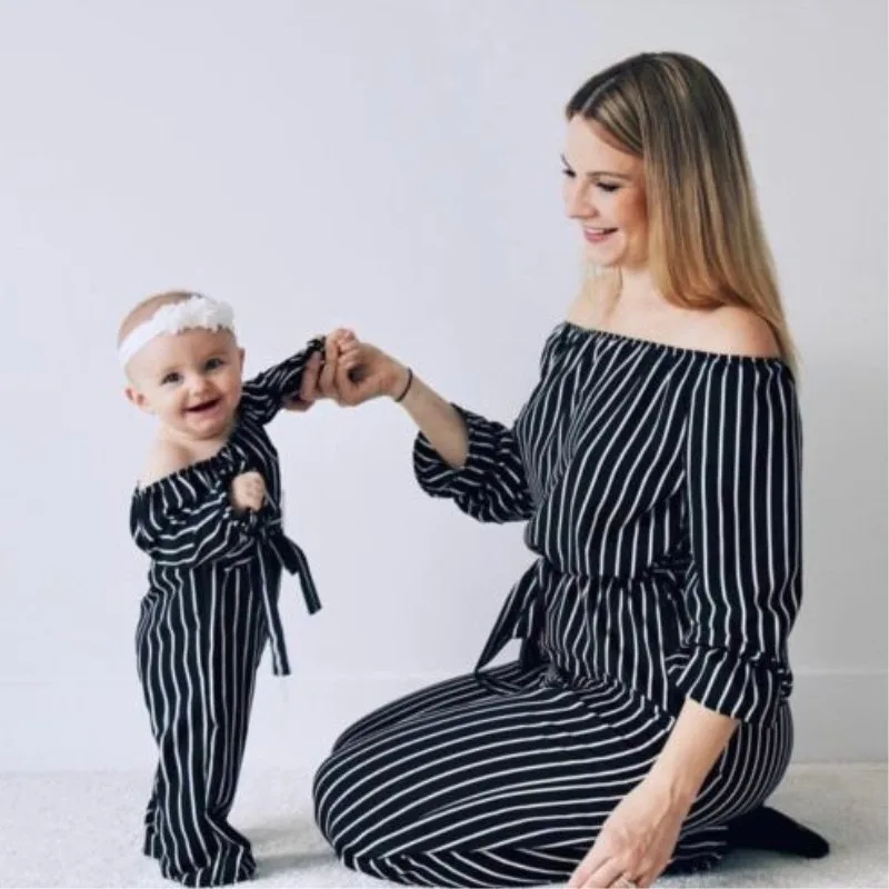 hot selling striped mommy and me outfits polyester off-shoulder mommy and me matching clothes sets, Black
hot selling striped mommy and me outfits polyester off-shoulder mommy and me matching clothes sets, Black
