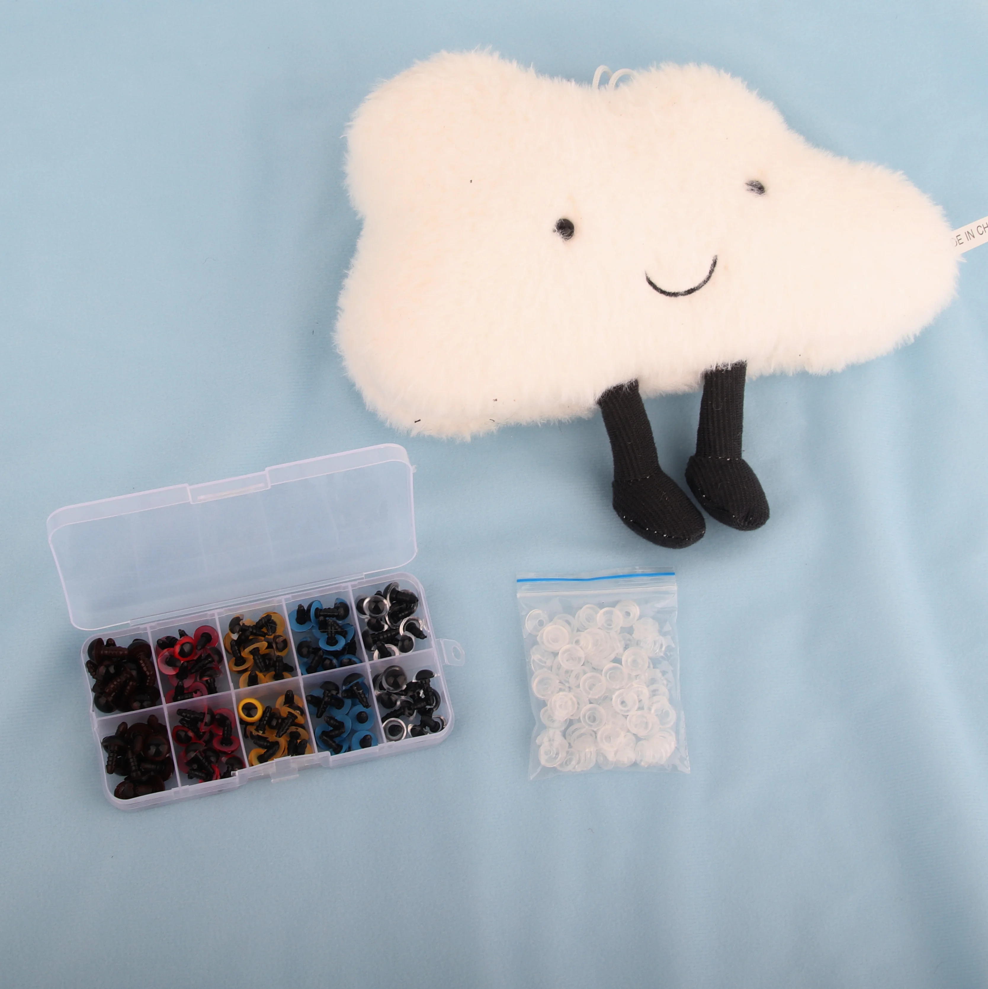 Factory wholesale 100 pcs DIY plush doll eyes colorful plastic 10mm bear eyes with box
Factory wholesale 100 pcs DIY plush doll eyes colorful plastic 10mm bear eyes with box