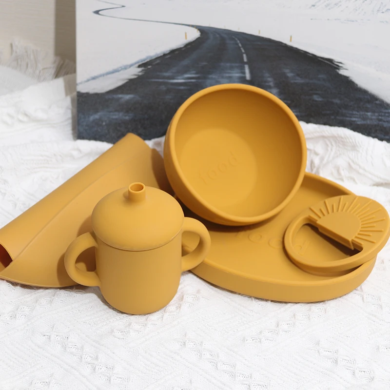 2021 new 100% Food Grade 5-Pack Baby Product Supplies Silicone Bib Spoon and Bowl Baby Dinnerware Feeding Set
2021 new 100% Food Grade 5-Pack Baby Product Supplies Silicone Bib Spoon and Bowl Baby Dinnerware Feeding Set