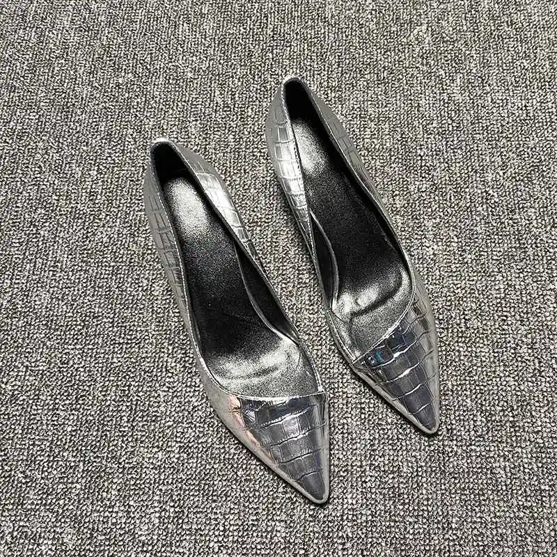 2020 women high heels factory metallic transparent pvc stiletto custom high heel pumps shoes
2020 women high heels factory metallic transparent pvc stiletto custom high heel pumps shoes