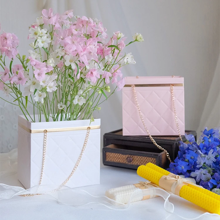Kraft Paper Flower Bags with Handle Florist Shop Packaging Supplies Rectangle Perfect Bouquet Bag
Kraft Paper Flower Bags with Handle Florist Shop Packaging Supplies Rectangle Perfect Bouquet Bag