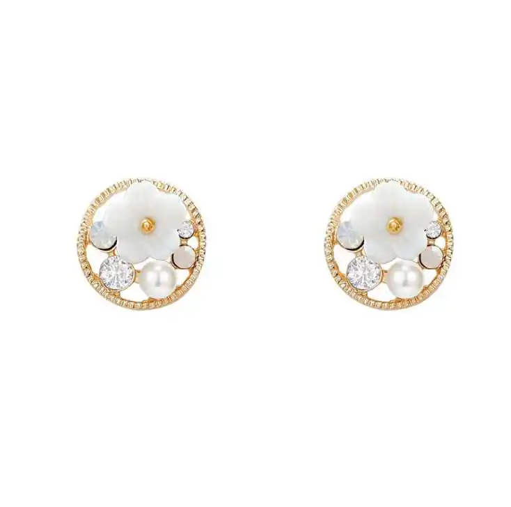 2021 new small fresh summer shell flower earrings female simple circle earrings wholesale
2021 new small fresh summer shell flower earrings female simple circle earrings wholesale