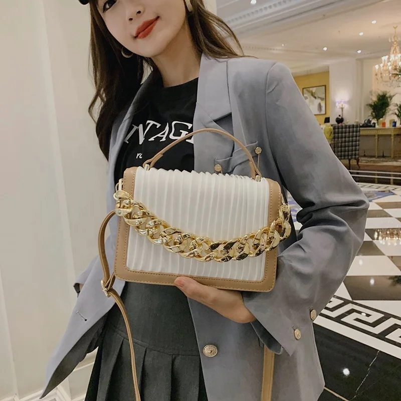 New 2022 Fashion Shoulder Crossbody Hand Bags Ladies Chain Purses and Handbags for Women Luxury, Customized color
New 2022 Fashion Shoulder Crossbody Hand Bags Ladies Chain Purses and Handbags for Women Luxury, Customized color