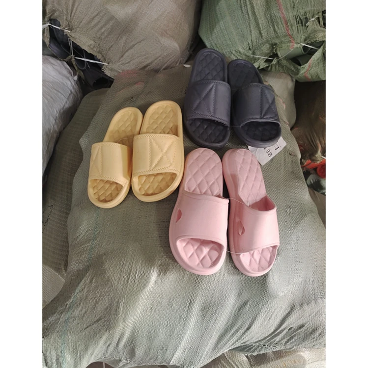 Disposable Adult Children Slippers Men Ladies Flat Slippers Flip Flop Rubber Shoes In Stock
Disposable Adult Children Slippers Men Ladies Flat Slippers Flip Flop Rubber Shoes In Stock