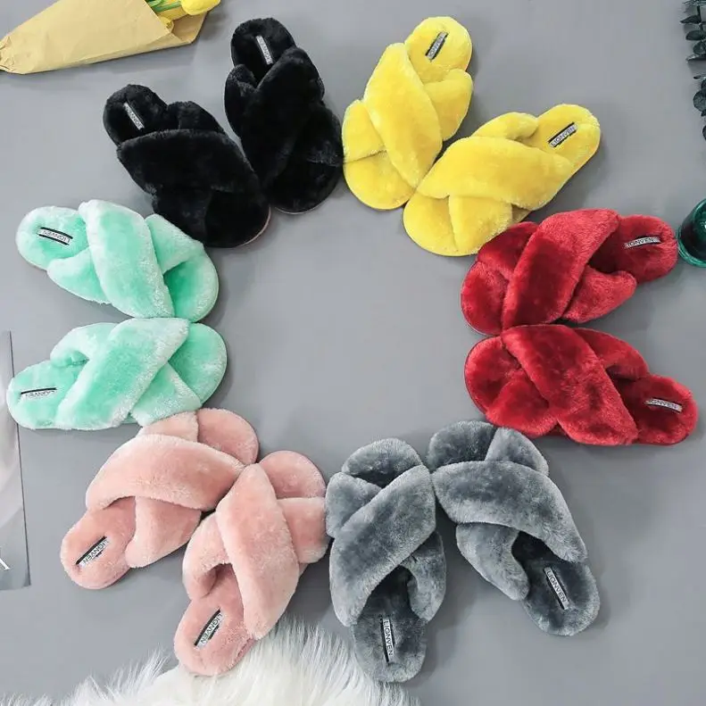 Cross Slipper Ladies Home Slippers Fur lippers Winter Warm Women Sandal, As picture showned
Cross Slipper Ladies Home Slippers Fur lippers Winter Warm Women Sandal, As picture showned