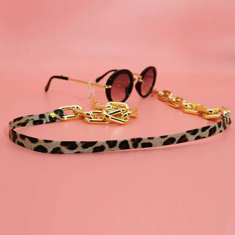 Street Punk Leopard Sunglasses Strap Pu Leather Face Masking Holder Hip Hop Masking Holder, Gold
Street Punk Leopard Sunglasses Strap Pu Leather Face Masking Holder Hip Hop Masking Holder, Gold