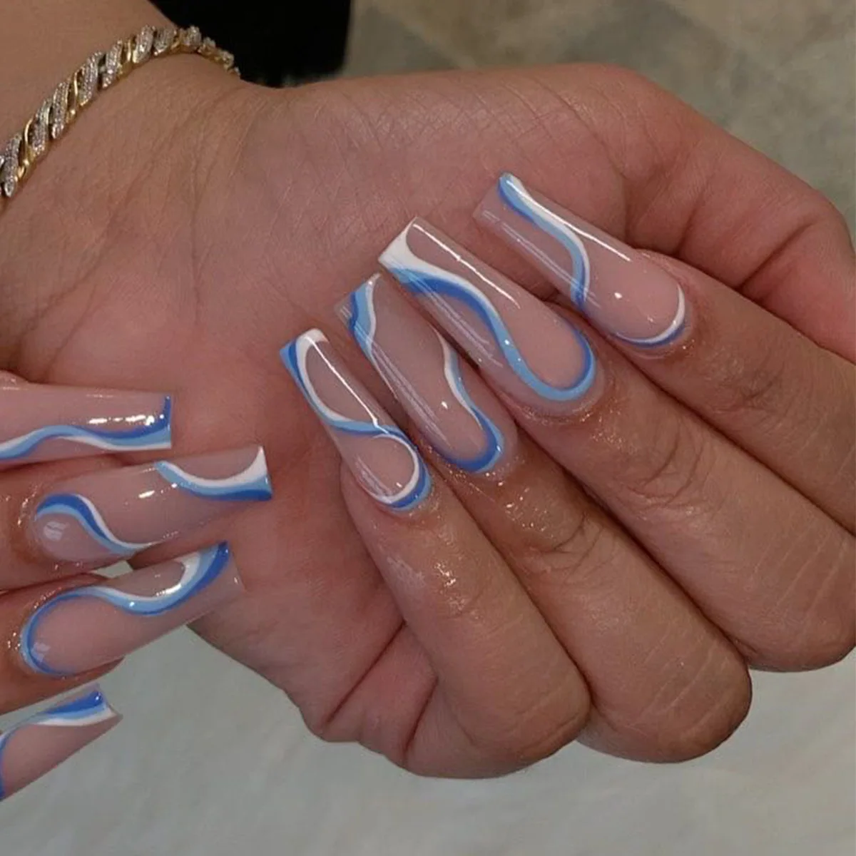 24 Pcs Coffin Press on Nails Long Fake Glue on Glossy False Nails with Glue Acrylic Nails for Women and Girls, Multi color
24 Pcs Coffin Press on Nails Long Fake Glue on Glossy False Nails with Glue Acrylic Nails for Women and Girls, Multi color