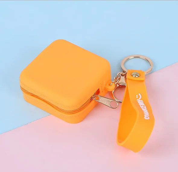 Hot Sell Soft And Durable Silicone Coin Purses Cosmetics Coin Bag With Zipper Pouch Women Coin Pouch, As shown in the picture
Hot Sell Soft And Durable Silicone Coin Purses Cosmetics Coin Bag With Zipper Pouch Women Coin Pouch, As shown in the picture