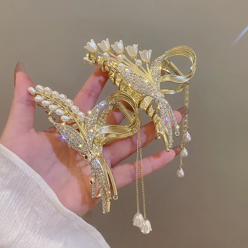 Elegant Ladies Gold Plated Flower Pearl Tassel Hair Clips Claw Fashion Accessories Women Shiny Diamond Crystal Flower Hair Claws
Elegant Ladies Gold Plated Flower Pearl Tassel Hair Clips Claw Fashion Accessories Women Shiny Diamond Crystal Flower Hair Claws