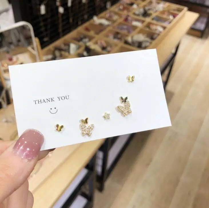 Fashion butterfly diamond silver gold plated stud earrings jewelry for girls and female, Gold/silver
Fashion butterfly diamond silver gold plated stud earrings jewelry for girls and female, Gold/silver