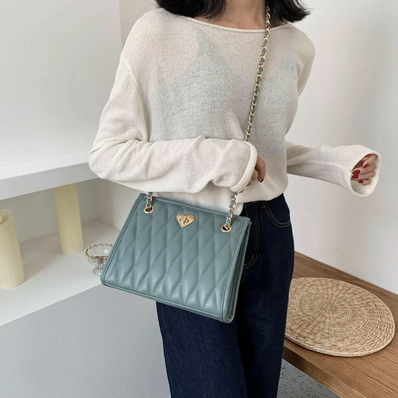 XP1261 2021 popular new trend fashion shoulder bag wild diamond chain bag
XP1261 2021 popular new trend fashion shoulder bag wild diamond chain bag