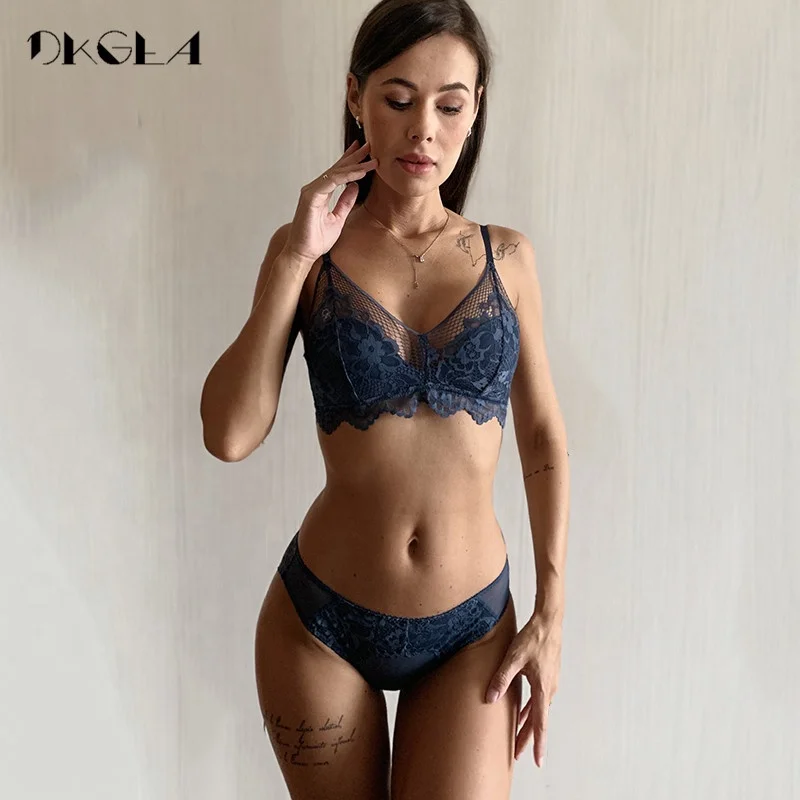Green Bra Panties Set Embroidery Lingerie Lace Brassiere Wire Free Women Underwear Sets Sexy Bras
Green Bra Panties Set Embroidery Lingerie Lace Brassiere Wire Free Women Underwear Sets Sexy Bras