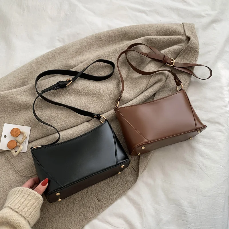 Luxury Crossbody Bags Women Tassel Handbags Trendy Beads Small Purse New Female Fashion Meseneger Bolsa Feminina, 4 colors
Luxury Crossbody Bags Women Tassel Handbags Trendy Beads Small Purse New Female Fashion Meseneger Bolsa Feminina, 4 colors