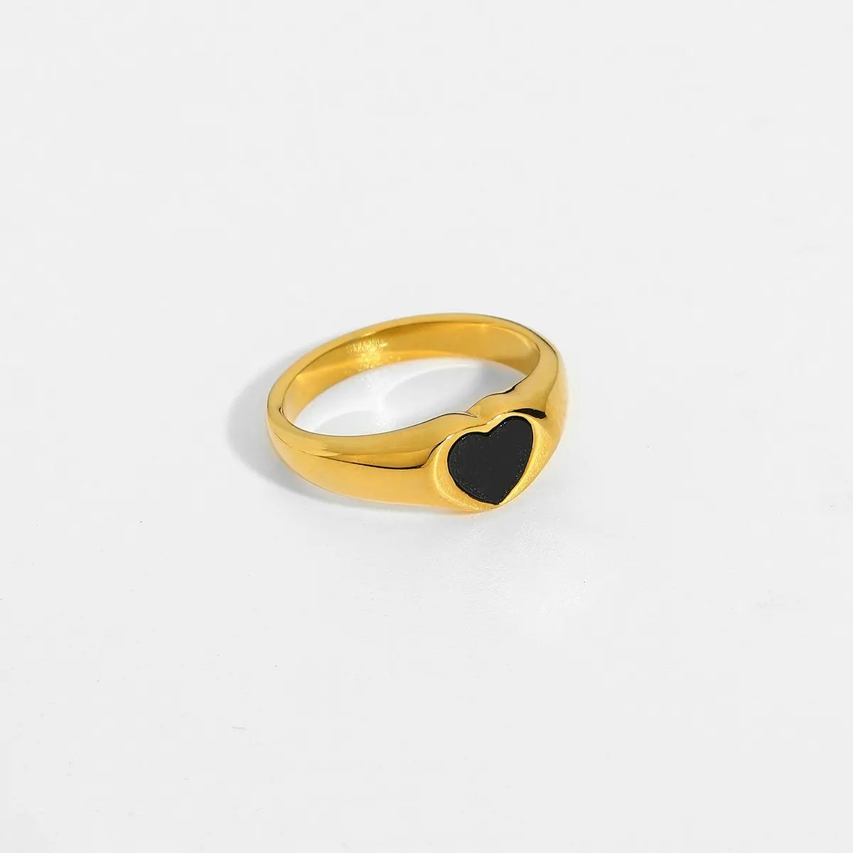 18K Gold Plated 316L Stainless Steel Rings For Women Black Heart Epoxy Accessories Rings
18K Gold Plated 316L Stainless Steel Rings For Women Black Heart Epoxy Accessories Rings