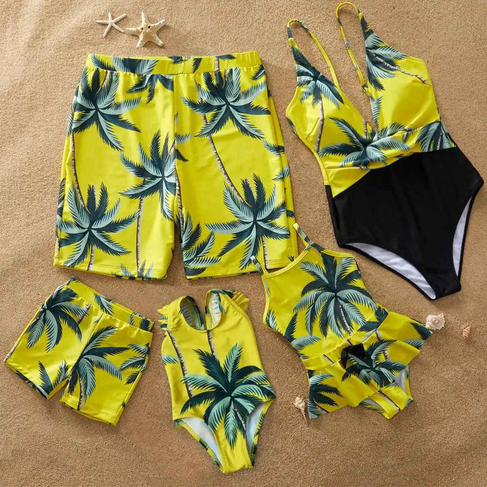 Baby Swimwear Mommy and Me One Piece Swimsuits Father and Son Swim Trunks Palm Leaf Family Matching Bathing Suit
Baby Swimwear Mommy and Me One Piece Swimsuits Father and Son Swim Trunks Palm Leaf Family Matching Bathing Suit