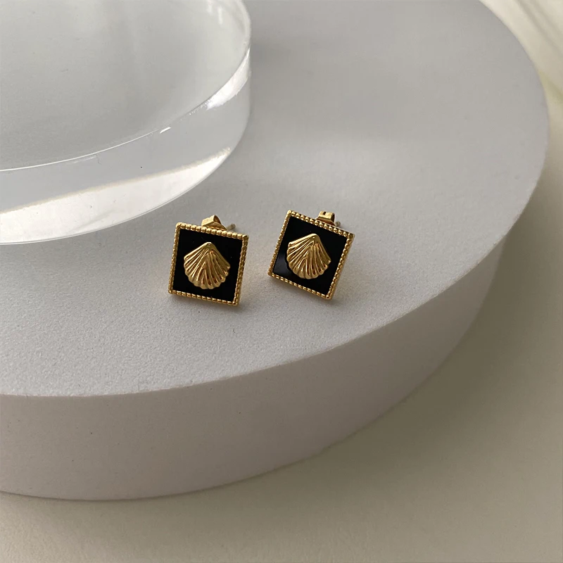 10mm 18K Gold Plated Square Black Acrylic Shell Earrings Cameo Stainless Steel Earrings for Women French Vintage Bohemia Jewelry, Gold/silver
10mm 18K Gold Plated Square Black Acrylic Shell Earrings Cameo Stainless Steel Earrings for Women French Vintage Bohemia Jewelry, Gold/silver