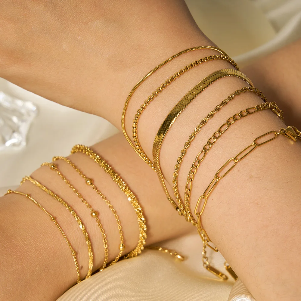 Fashion Stainless Steel Gold Pendant Bracelet 18k Gold Plated Women's Party Bracelet Wholesaler Jewelry
Fashion Stainless Steel Gold Pendant Bracelet 18k Gold Plated Women's Party Bracelet Wholesaler Jewelry