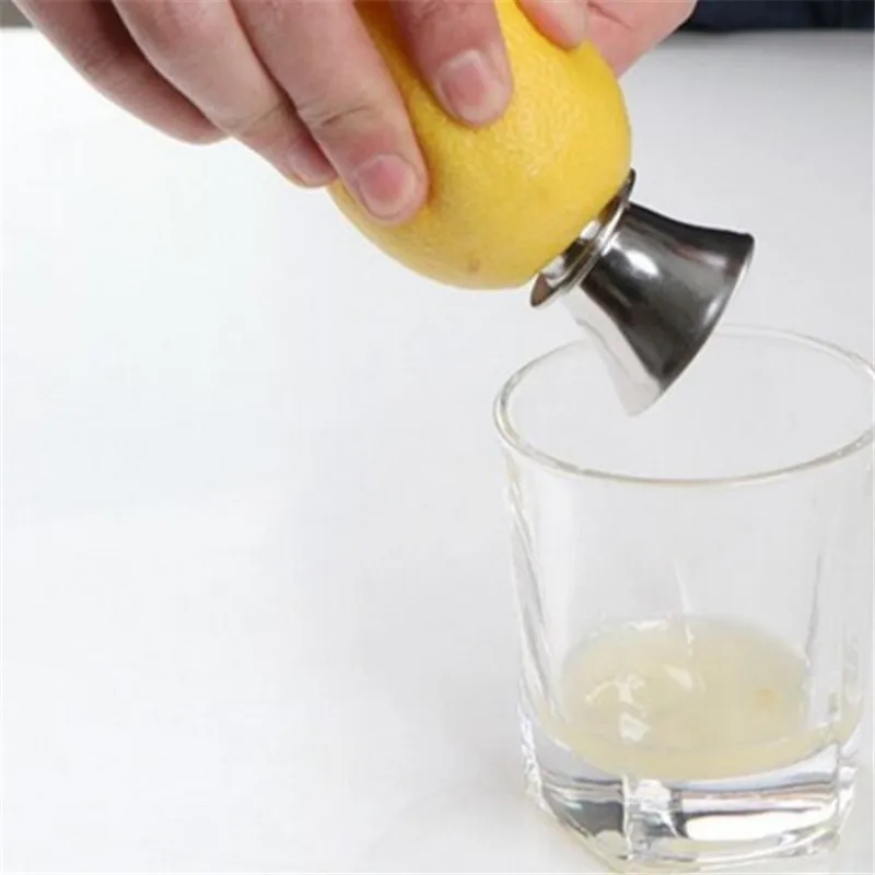 Household Mini 304 Stainless Steel Manual Lemon Juicer Manual Juicer Fruit Lemon Drilling Tool H1067, Silver gray
Household Mini 304 Stainless Steel Manual Lemon Juicer Manual Juicer Fruit Lemon Drilling Tool H1067, Silver gray
