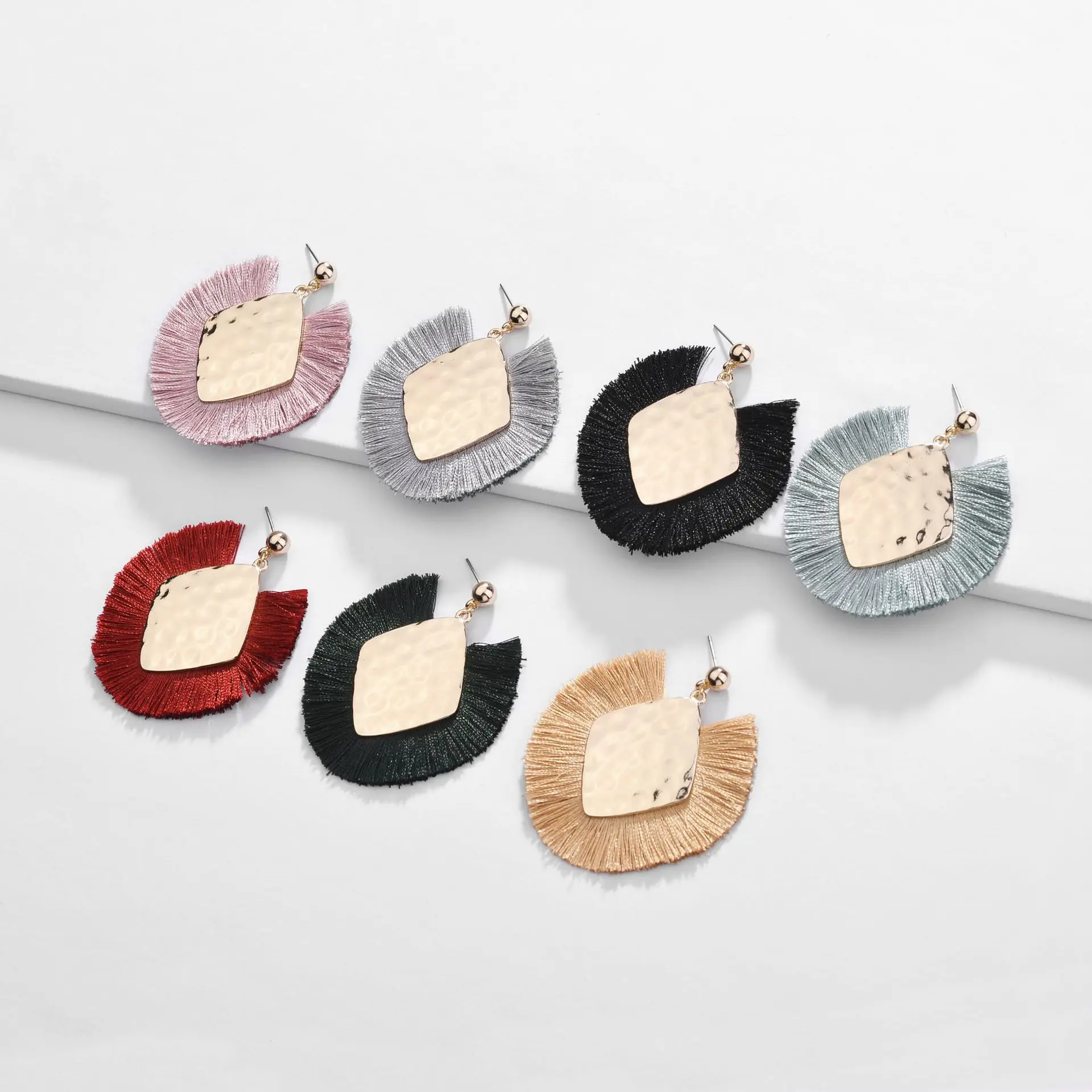 New Fashion Bohemian Statement Tassel Drop Earrings Gold Plated Geometric hoop Earrings jewelry, Pink/grey/black/red/blue/green/customized
New Fashion Bohemian Statement Tassel Drop Earrings Gold Plated Geometric hoop Earrings jewelry, Pink/grey/black/red/blue/green/customized