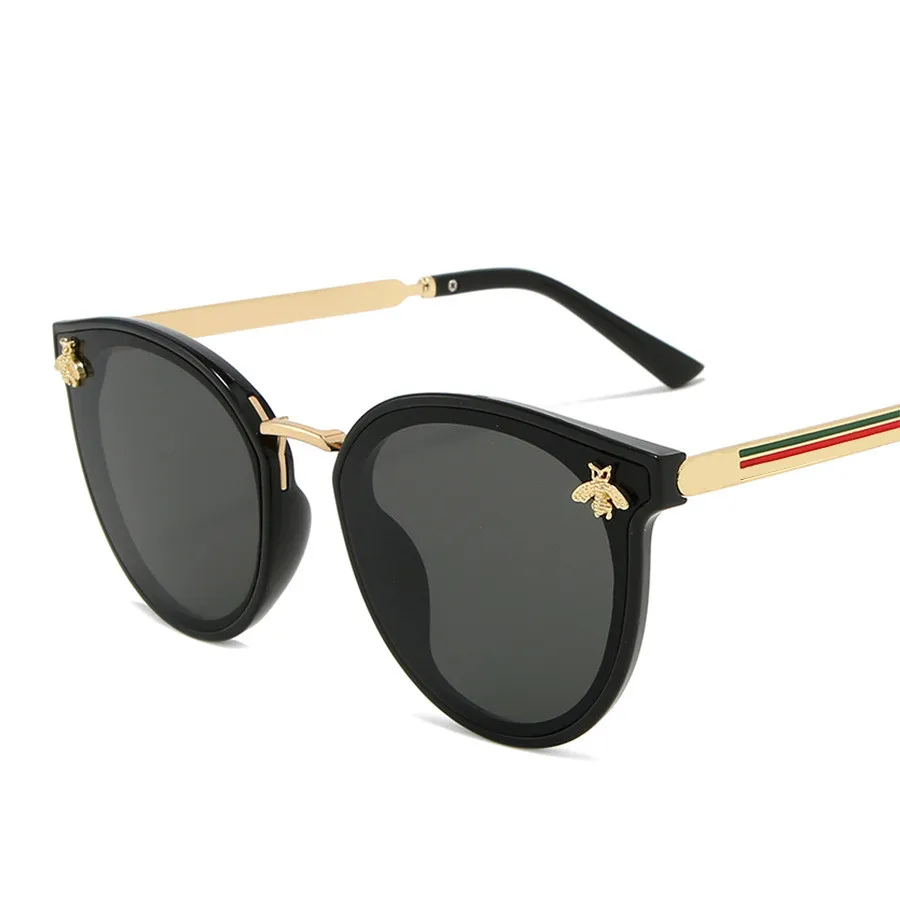 2021 luxury Fashion Retro male iron for women shades sunglasses 2021 women Men Square Brand Design Sun Glasses 2021, As the picture shows
2021 luxury Fashion Retro male iron for women shades sunglasses 2021 women Men Square Brand Design Sun Glasses 2021, As the picture shows