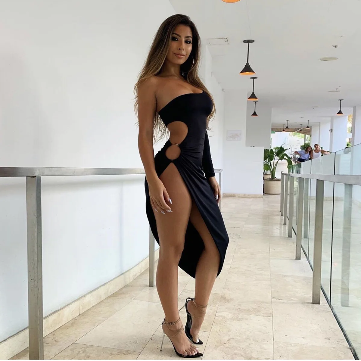 High Quality Slit Dress Bodycon Sexy Night Club Push Up Summer Slim Clothes Women Dress Elegant Party Dresses
High Quality Slit Dress Bodycon Sexy Night Club Push Up Summer Slim Clothes Women Dress Elegant Party Dresses
