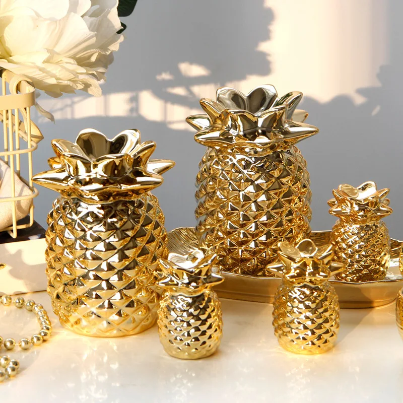 Hot-Selling Gold-Plated Pineapple Ornaments Luxury Ornaments Modern Minimalist Nordic Style Home Decoration
Hot-Selling Gold-Plated Pineapple Ornaments Luxury Ornaments Modern Minimalist Nordic Style Home Decoration