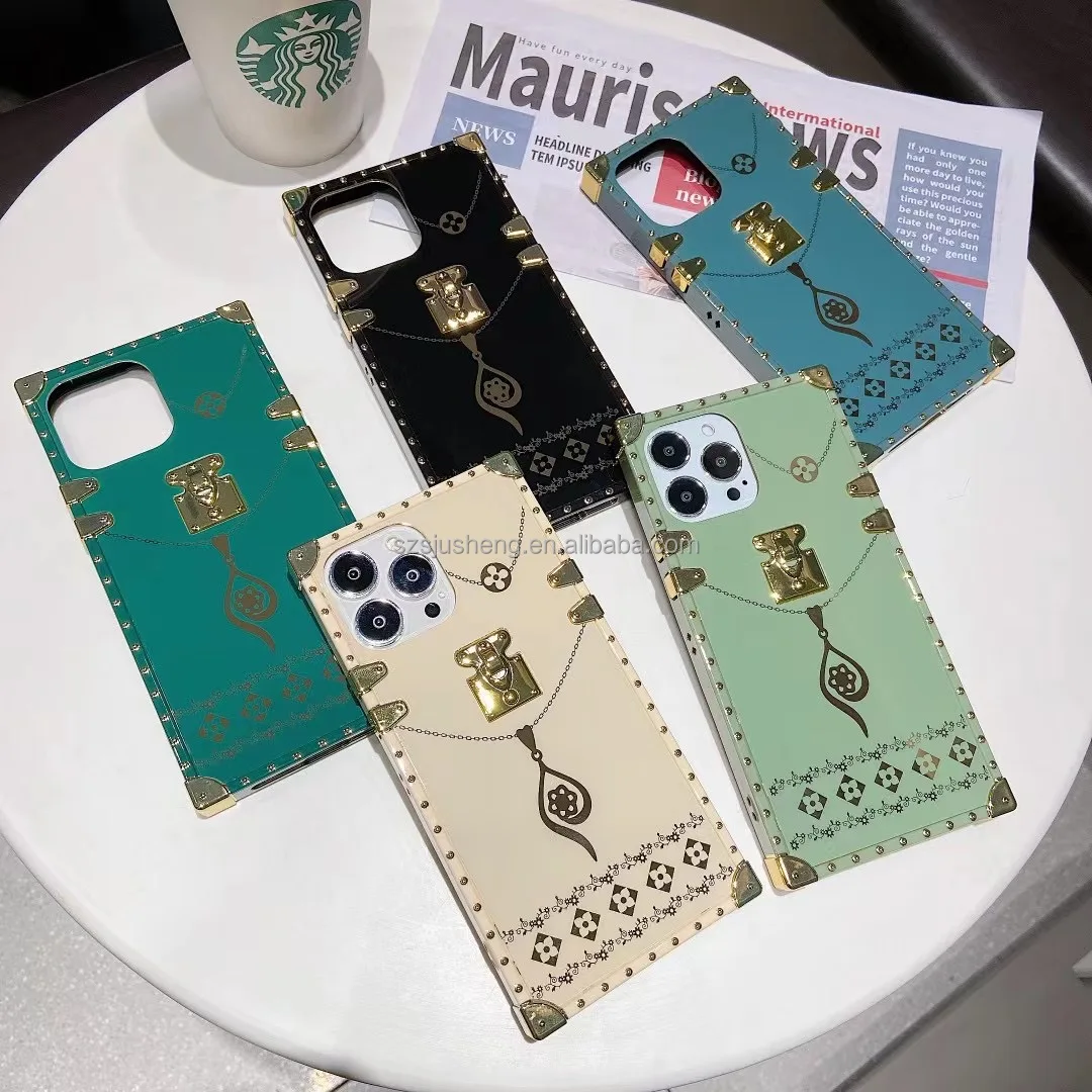 Luxury fashion all-inclusive soft shell PU mobile phone case for iPhone13Promax 12 xr 11pro square phone cover mobile phone bags
Luxury fashion all-inclusive soft shell PU mobile phone case for iPhone13Promax 12 xr 11pro square phone cover mobile phone bags