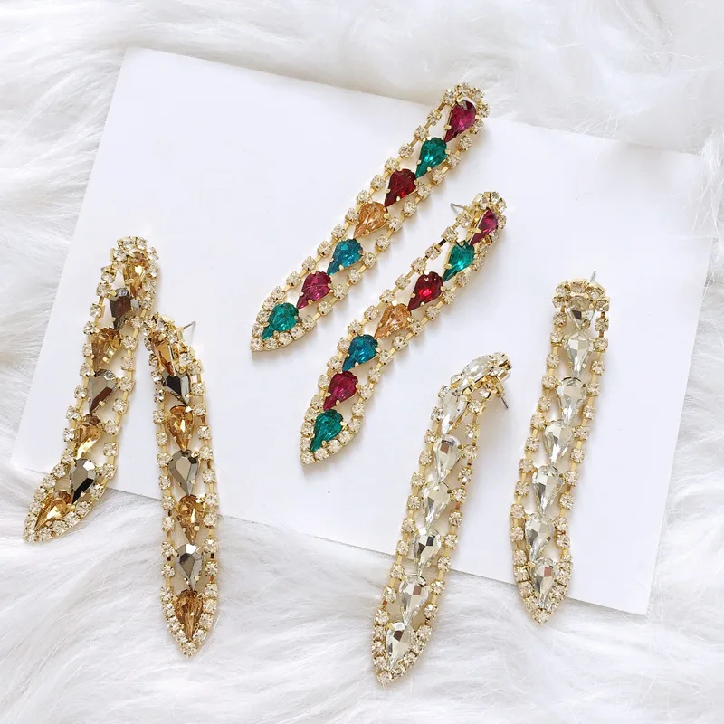 Women Bohemian Geometric Dangle Earring Accessories New Fashion Colorful Rhinestone Earrings, Gold, silver
Women Bohemian Geometric Dangle Earring Accessories New Fashion Colorful Rhinestone Earrings, Gold, silver