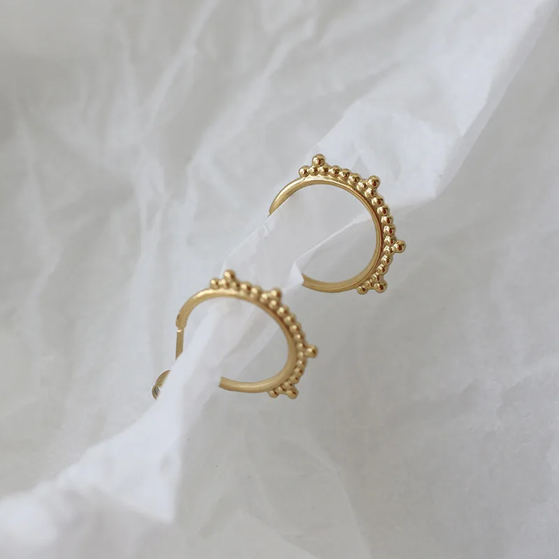 Punk Street Style Women Jewelry Metal Beads Hoop Earrings Stainless Steel Small Dot Ball Beaded Hoop Earrings
Punk Street Style Women Jewelry Metal Beads Hoop Earrings Stainless Steel Small Dot Ball Beaded Hoop Earrings